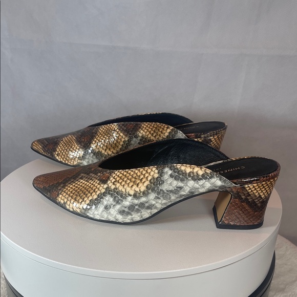 Chinese Laundry Women's Multi-Tone Snakeskin Mules , Size 9 . - Picture 5 of 10